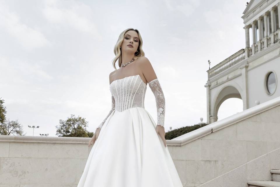 Un raffinato abito da sposa da