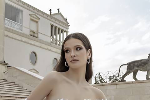 Un raffinato abito da sposa da