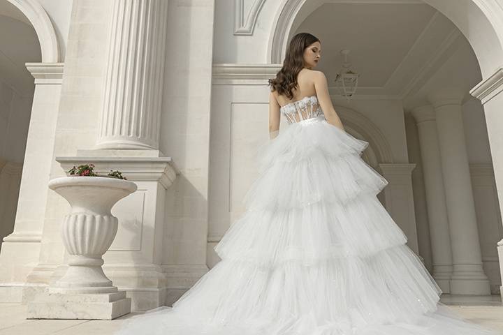 Un abito da sposa versatile e