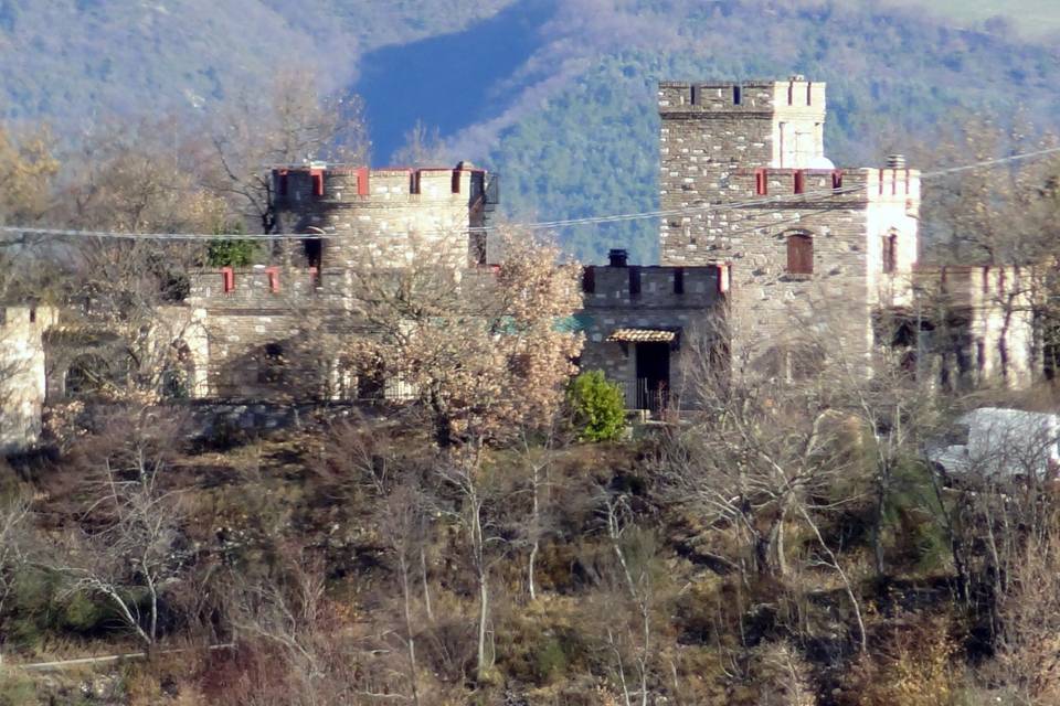 Vista su Castello Serra Alta