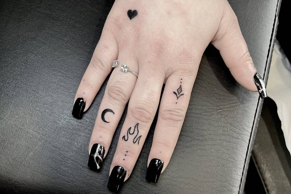 Finger tattoos