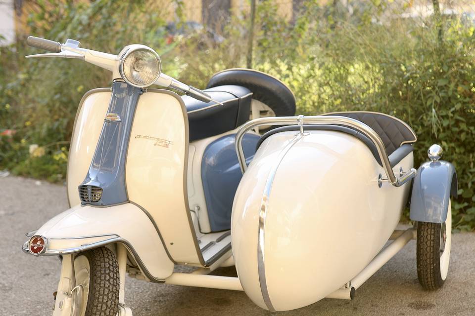 Lambretta con sidecar 1961