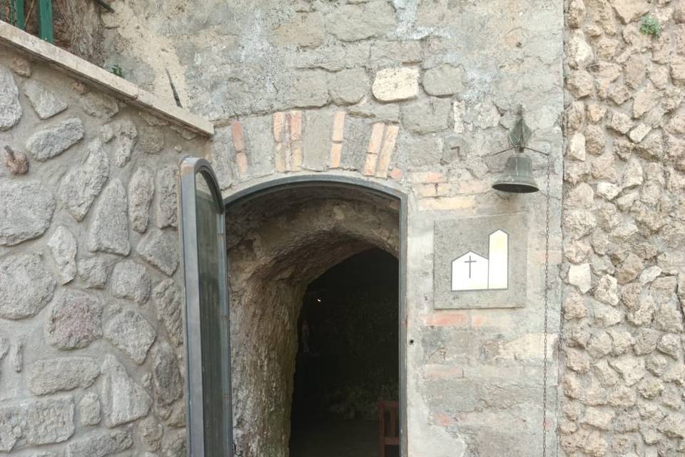 Chiesa nelal grotta