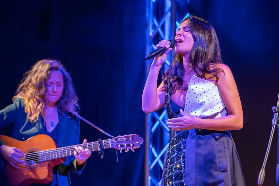 Santanna - Acoustic Lifestyle Duo