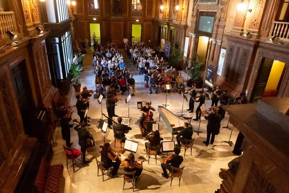 Con orchestra