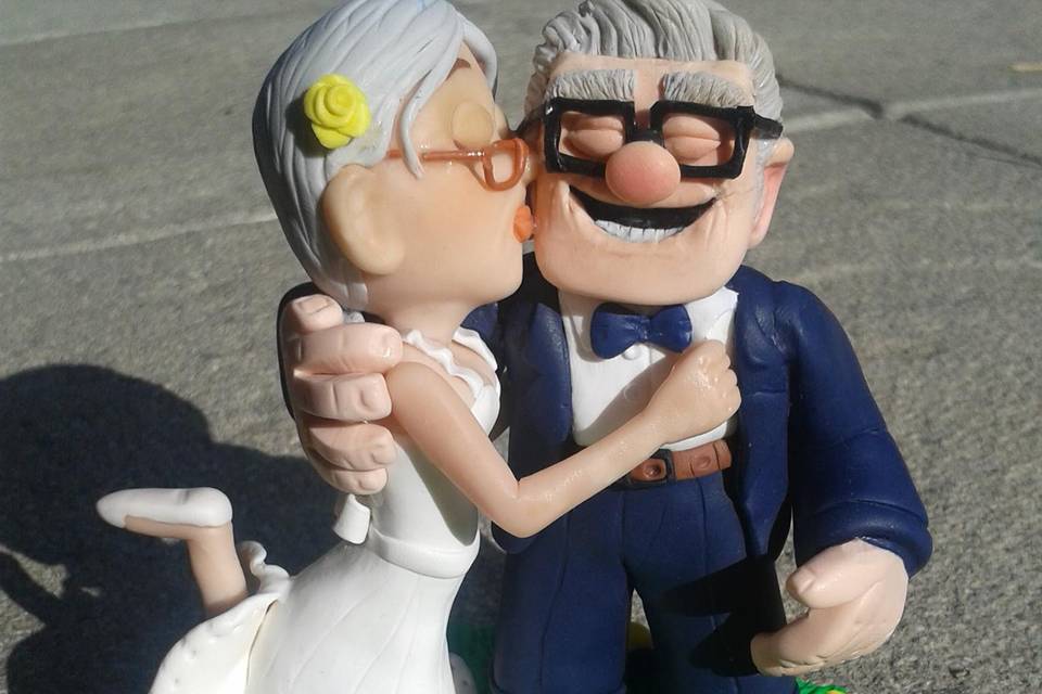 Cake topper up