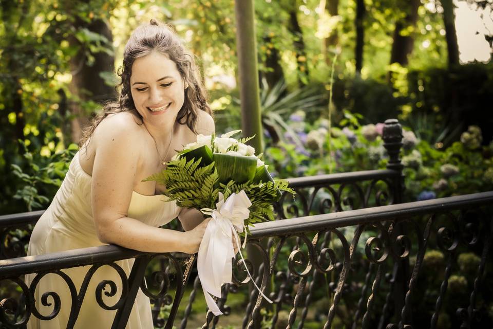Sposa sul ponte
