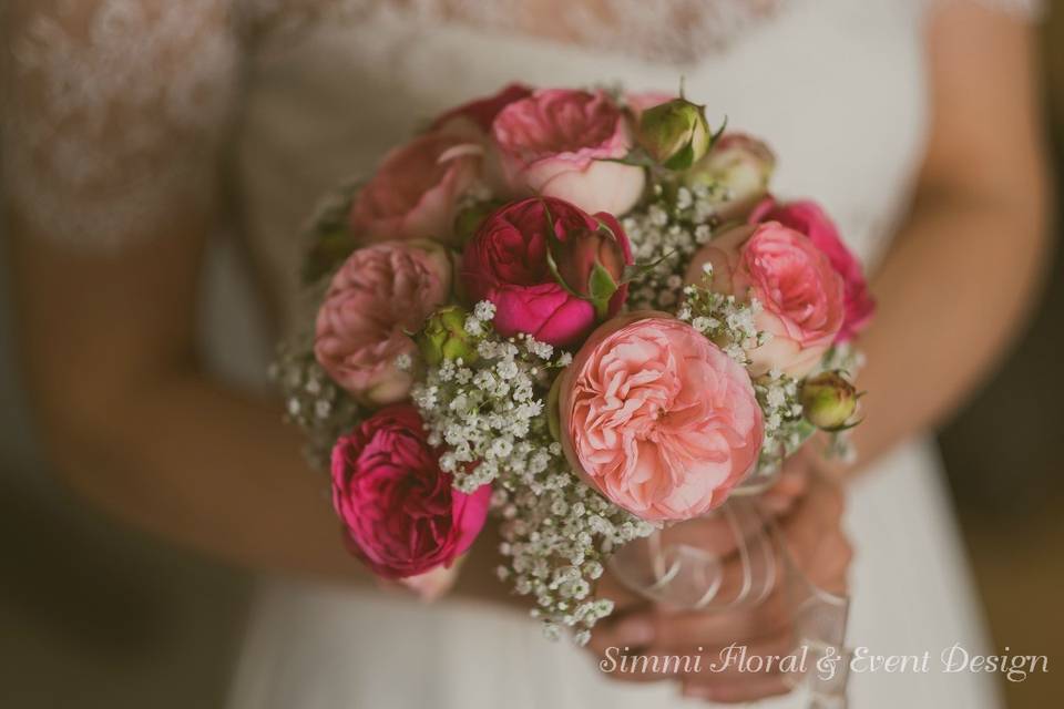 Simmi Floral Designer