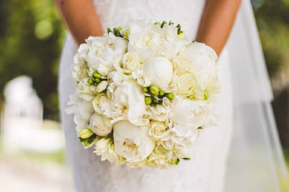 Bouquet peonie bianche