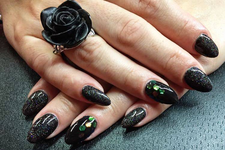 Gel nero e glitter