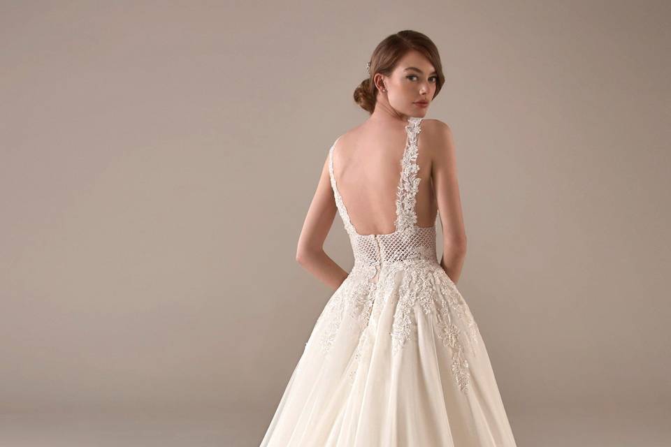 Pronovias Adwoa