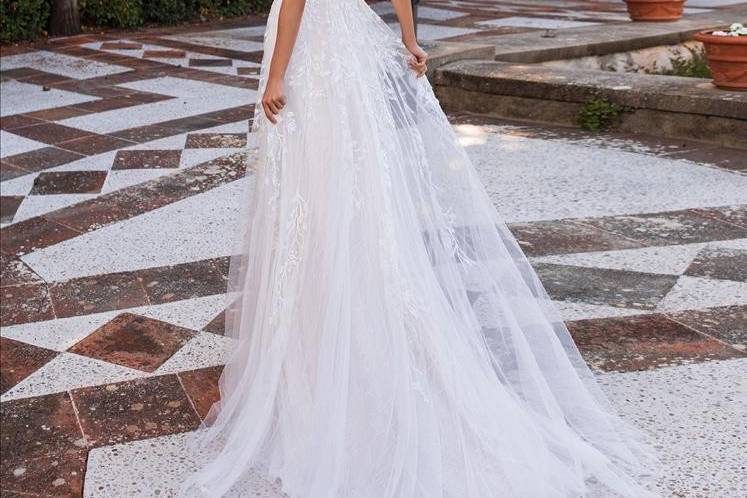 Pronovias Elara