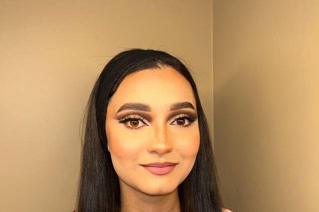 Cutcrease make-up