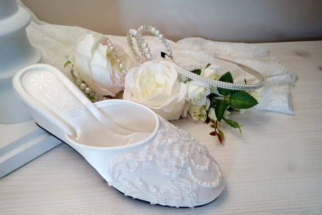 Ciabatte sposa wedding bianche amarilli - Abbigliamento e Accessori In  vendita a Frosinone