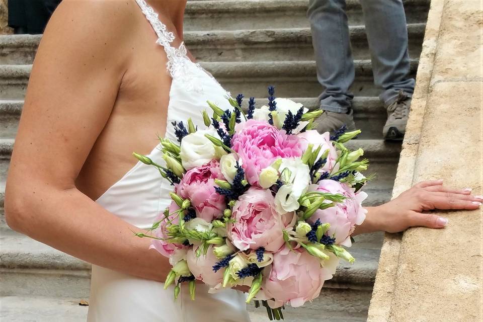 Bouquet peonie e lavanda