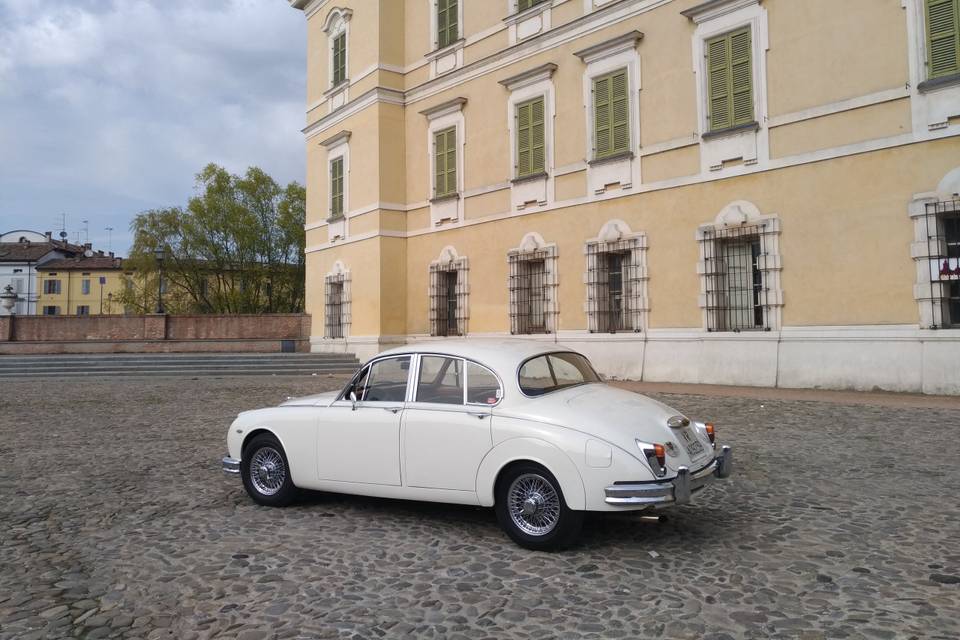 Jaguar MK2