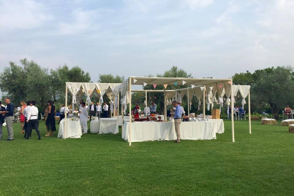 Aperitivo in giardino