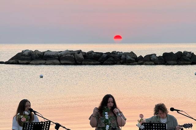 Ecate live all'alba