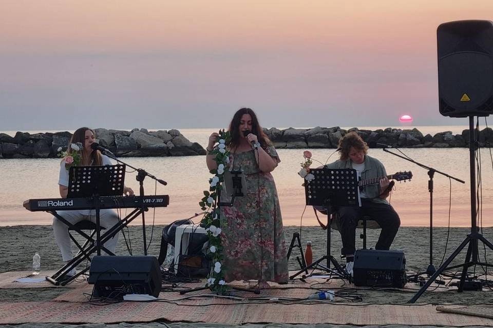 Ecate live all'alba