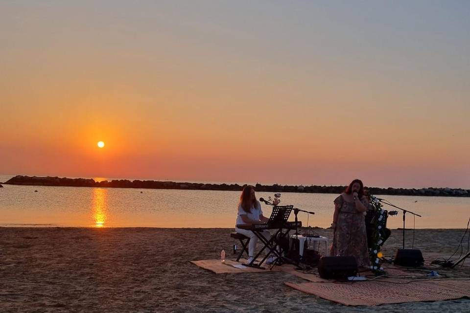 Ecate live all'alba