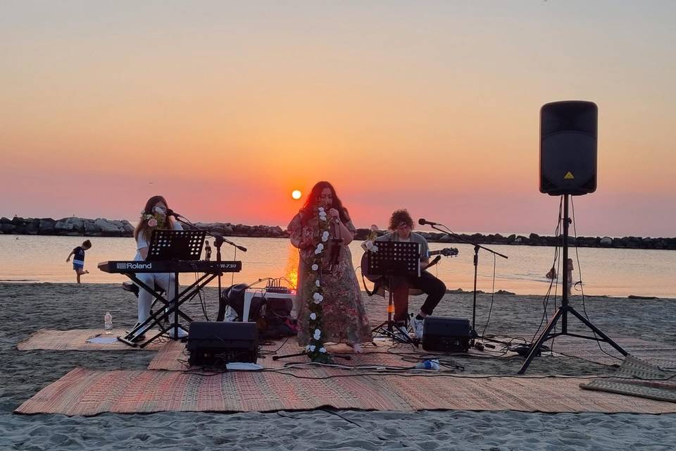 Ecate live all'alba