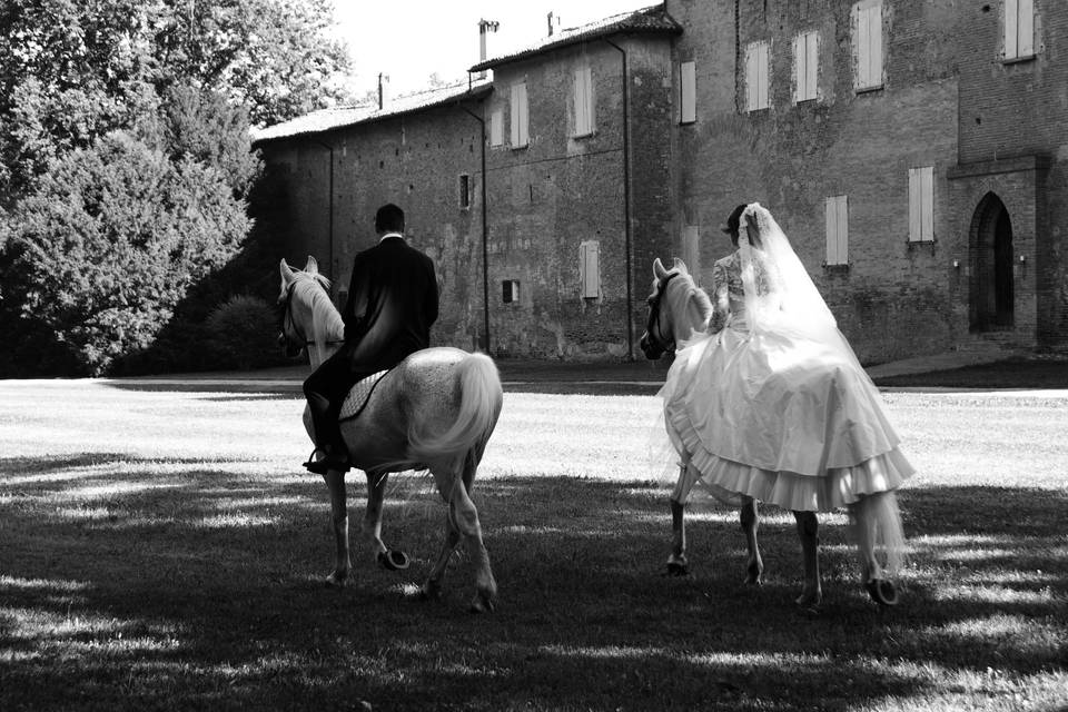 Rocca Isolani a cavallo