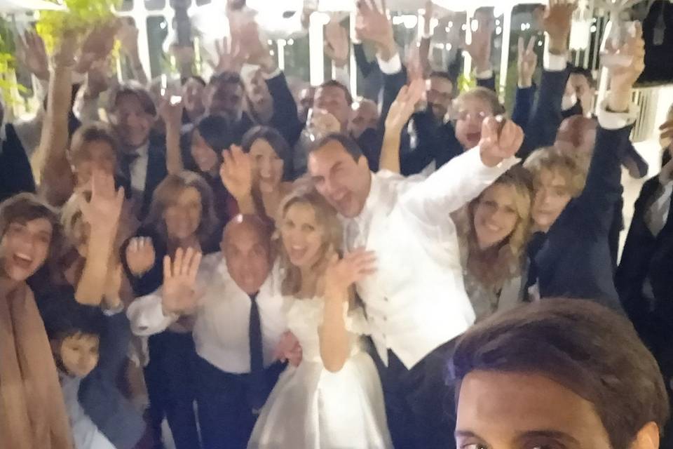 Selfie con gli sposi