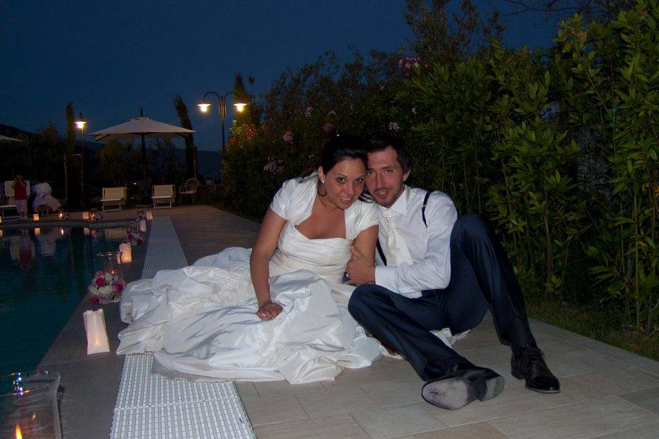 Matrimonio bordo piscina