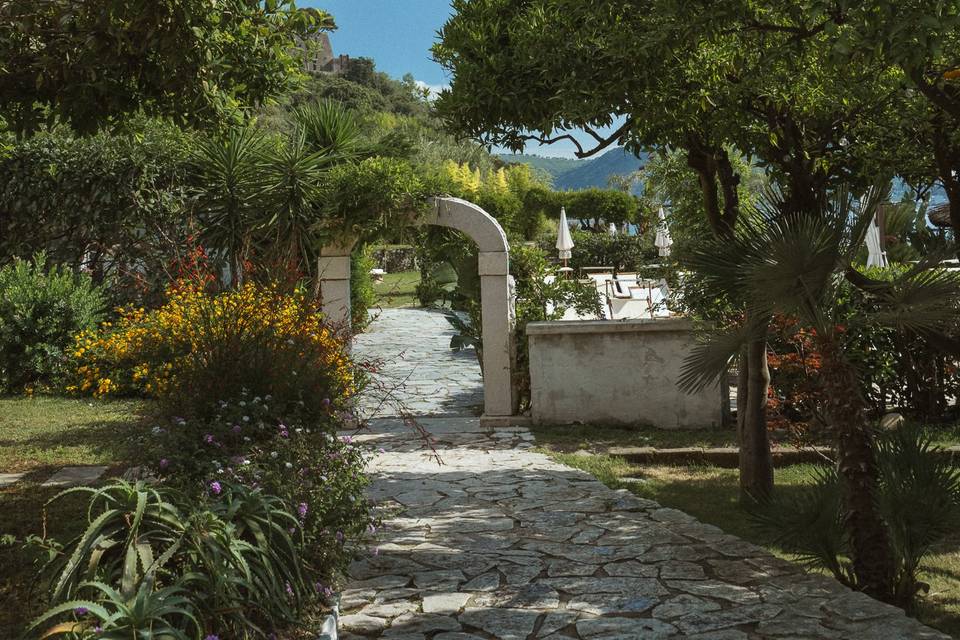 Lost Paradise Resort