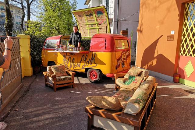 Salotto esterno torrefazione