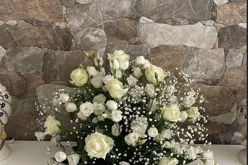 Elegante composizione bianco