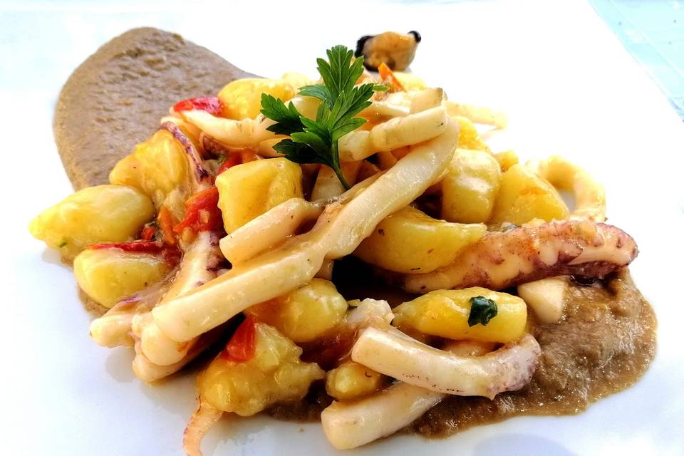 Gnocchi calamari e cozze