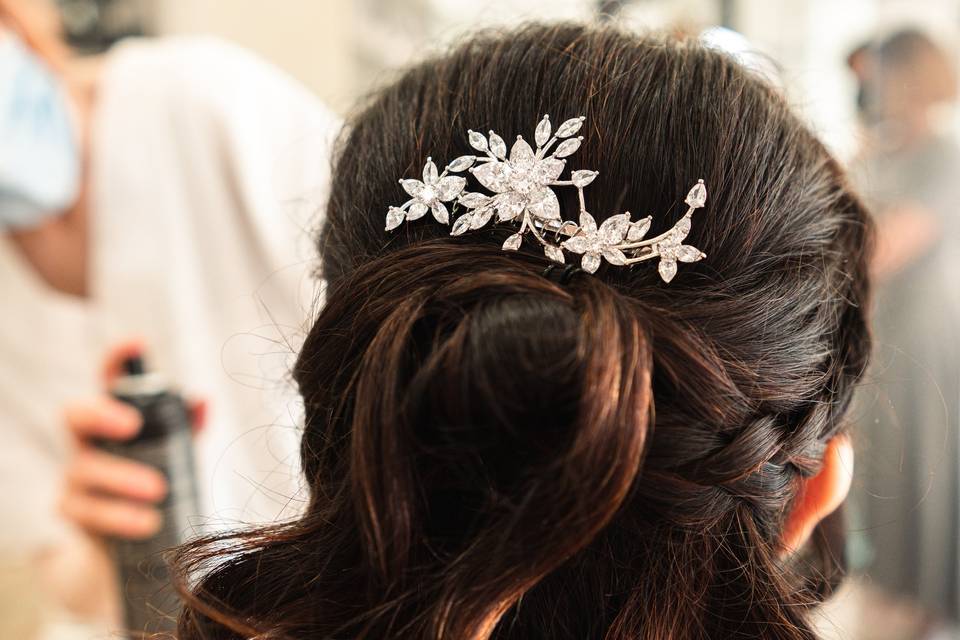 Dettagli capelli sposa