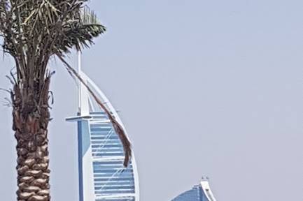 La vela Dubai