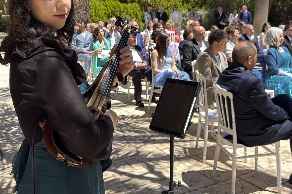 Violino elettrico per rito