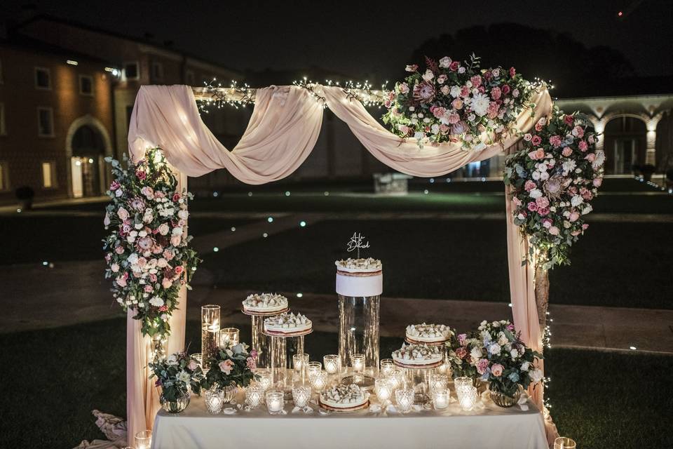 A wonderful wedding cake