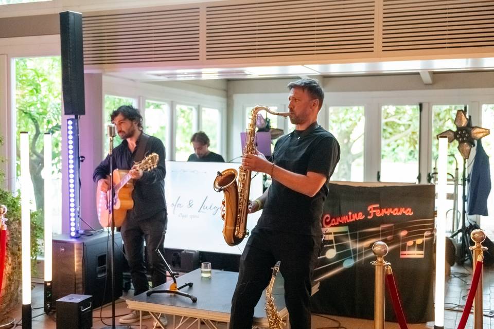 Sax live musicista che suona