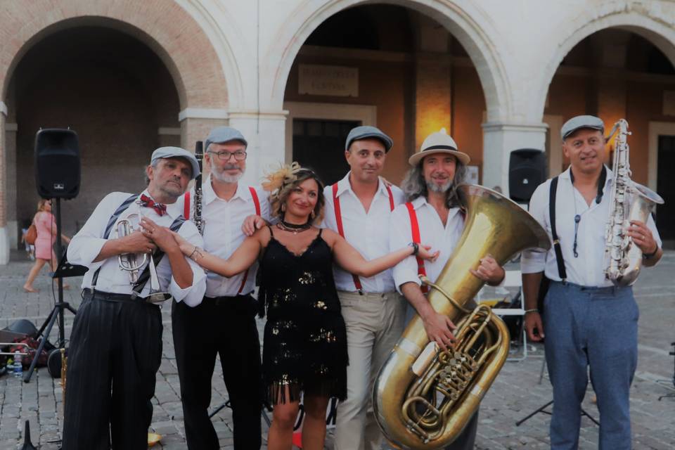 Logo Instabile Dixieland Band