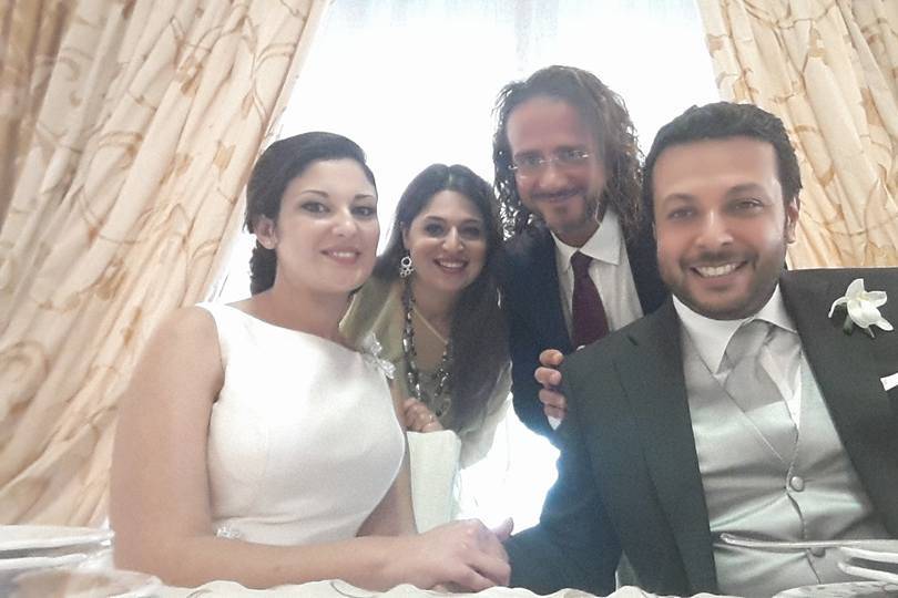 Elena & Co.g
