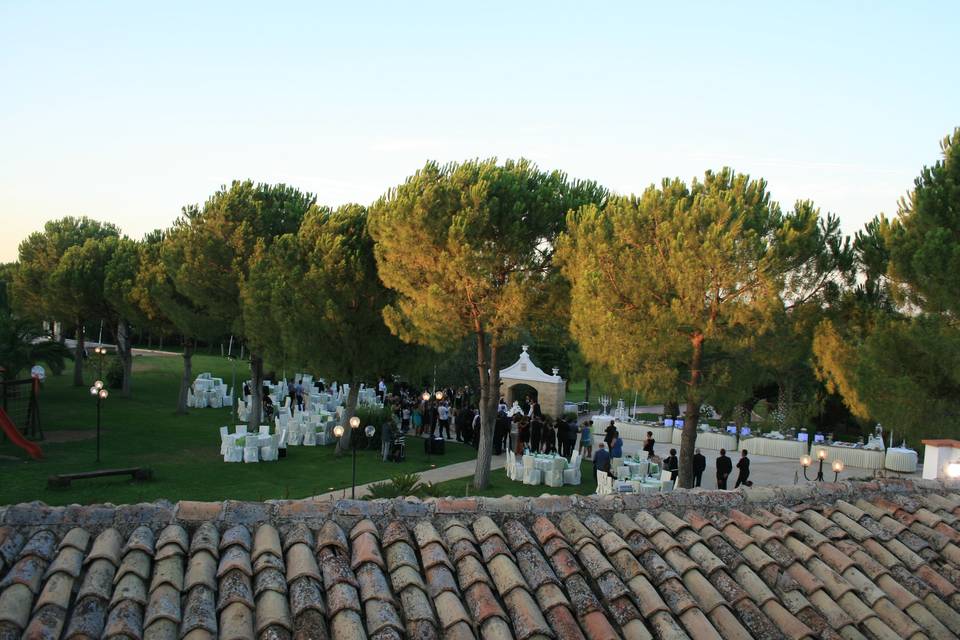 Buffet nel Giardino