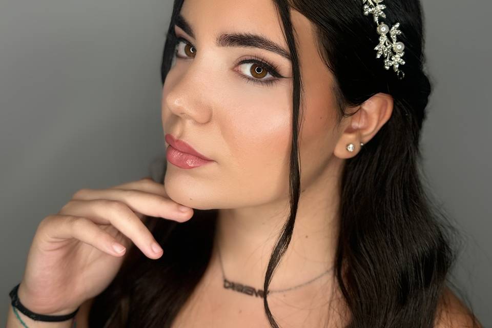 bride look eye-liner