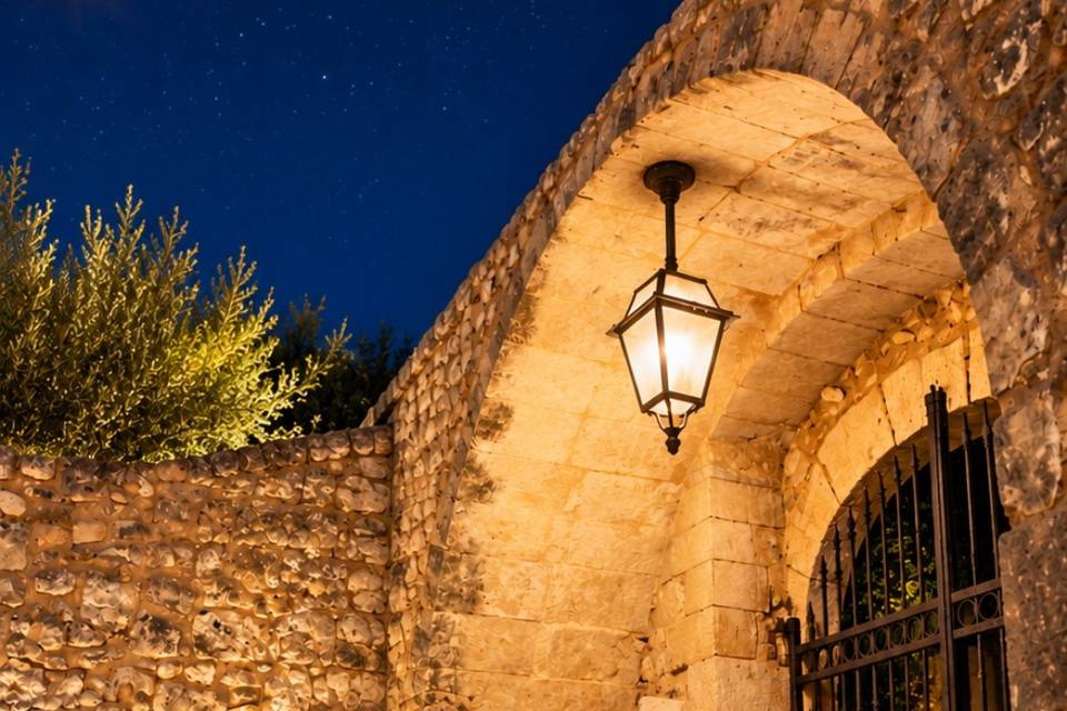 Arco in pietra