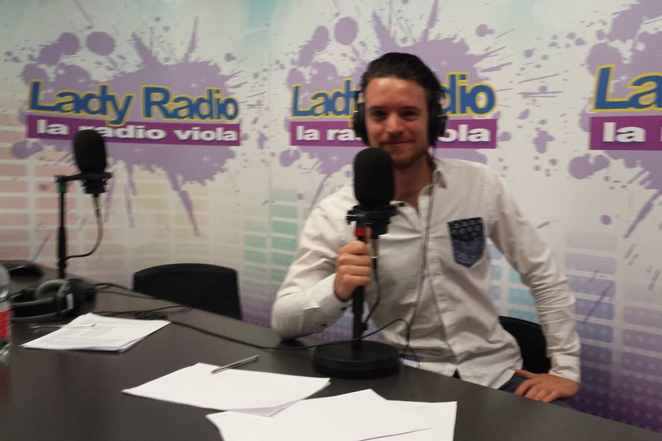 On Air a Lady Radio