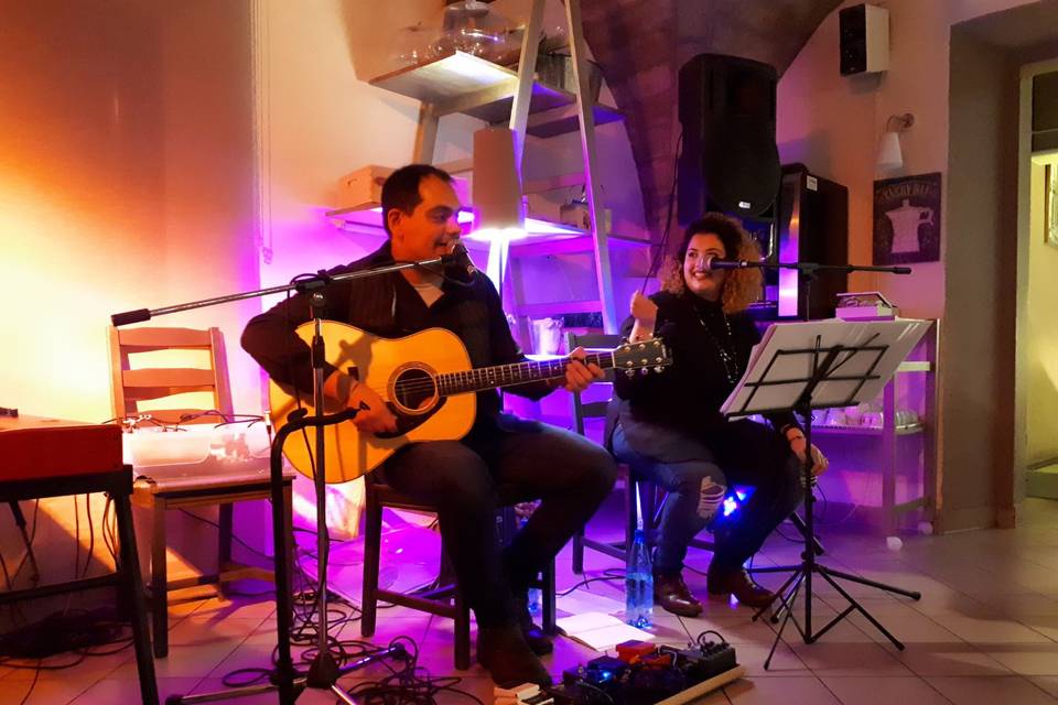 Luli Tunes Acoustic Duo