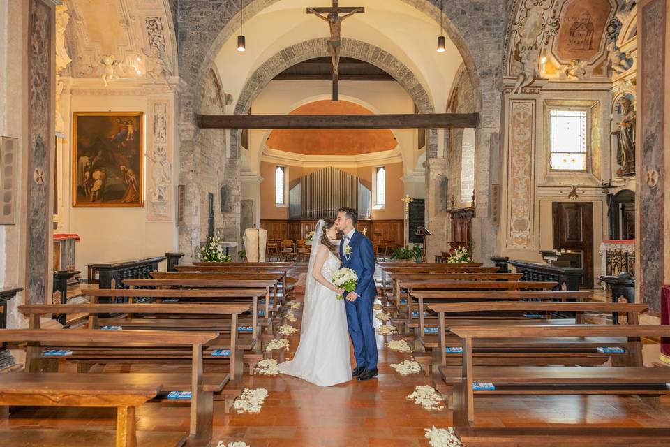 Foto posata in chiesa