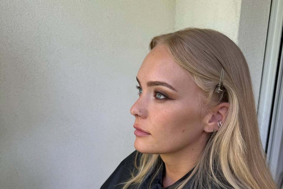 Make Up