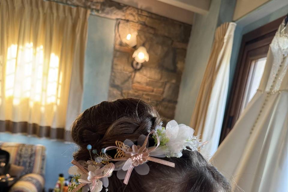 Acconciatura damigella