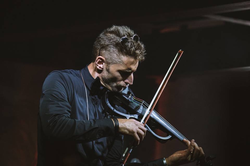 Damian Zantedeschi Violinist