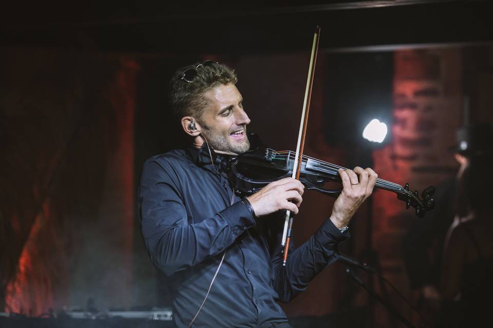 Damian Zantedeschi Violinist
