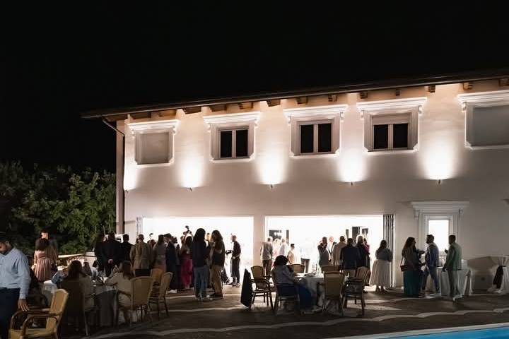 Balli in piscina